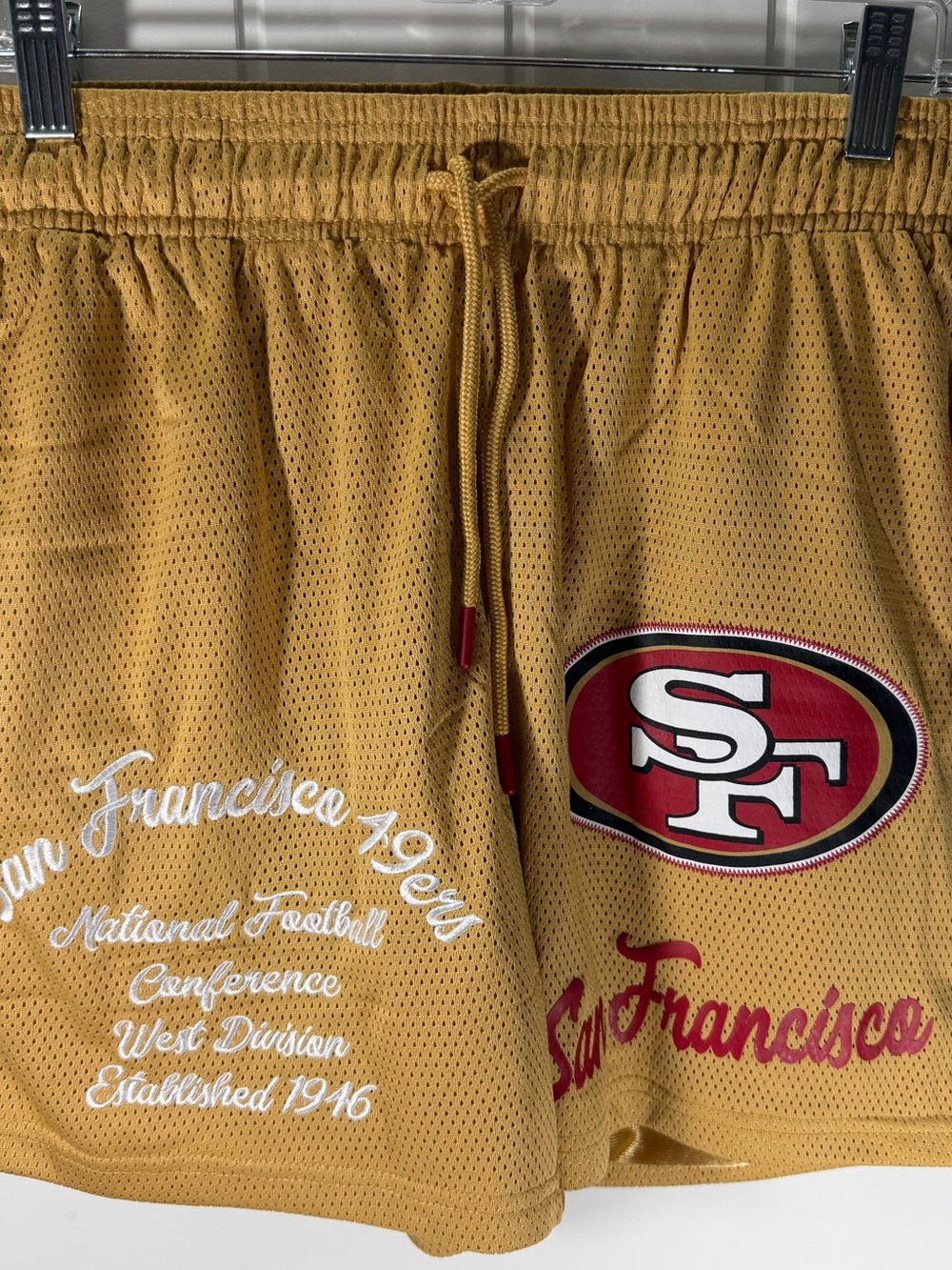Ultra Game 49ers Mesh Shorts NWT Men’s Small Gold
